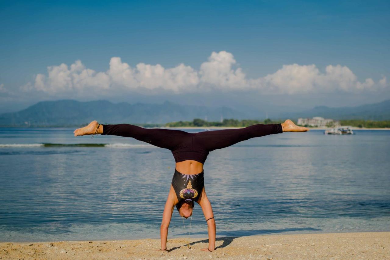 H2O Peaceful Yoga Resort 길리 아이르 외부 사진